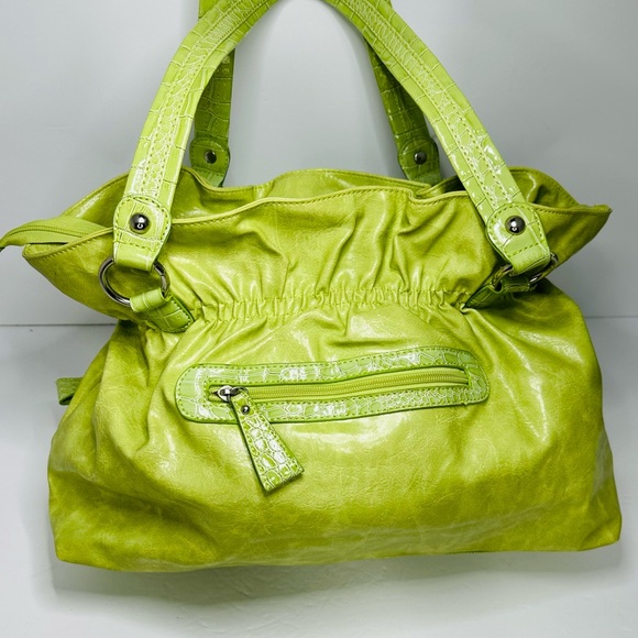 Betty Boop Lime Green Slouch Shoulder Bag - Picture 2 of 13